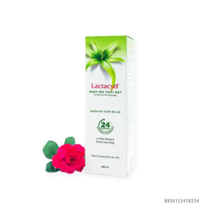 Dung dịch vệ sinh phụ nữ làm sạch phụ khoa Lactacyd hương lá trầu và nước hoa hồng 250ml